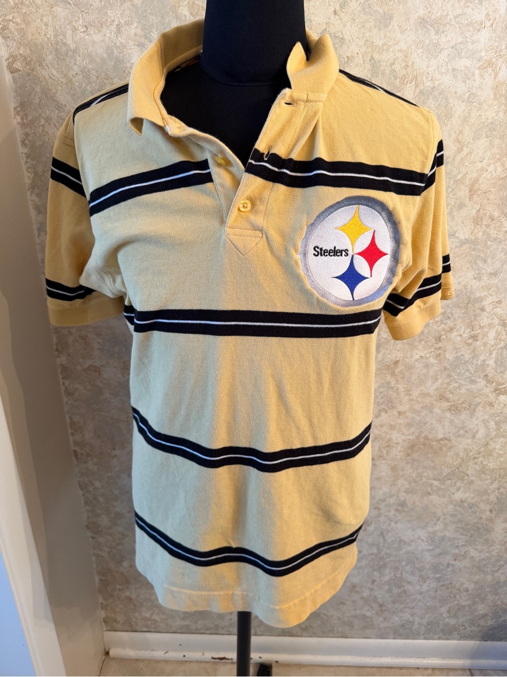 Steelers yellow polo shirt size medium